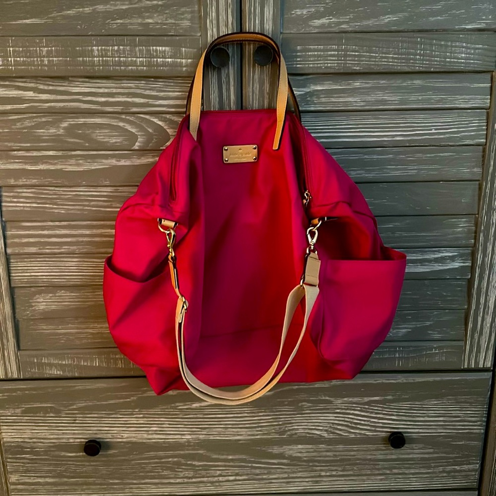 Kate Spade travel bag. Used 3 times. No rips or stains.